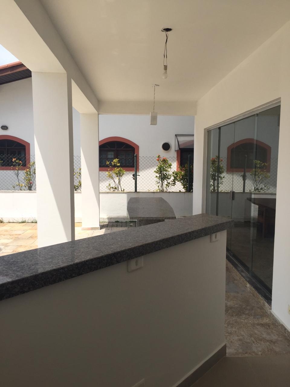 Casa no condomínio Bougainvill